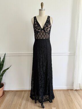 Black Lace Maxi Dress S/M – Sheer Bodice Deep V Cocktail Prom Wedding